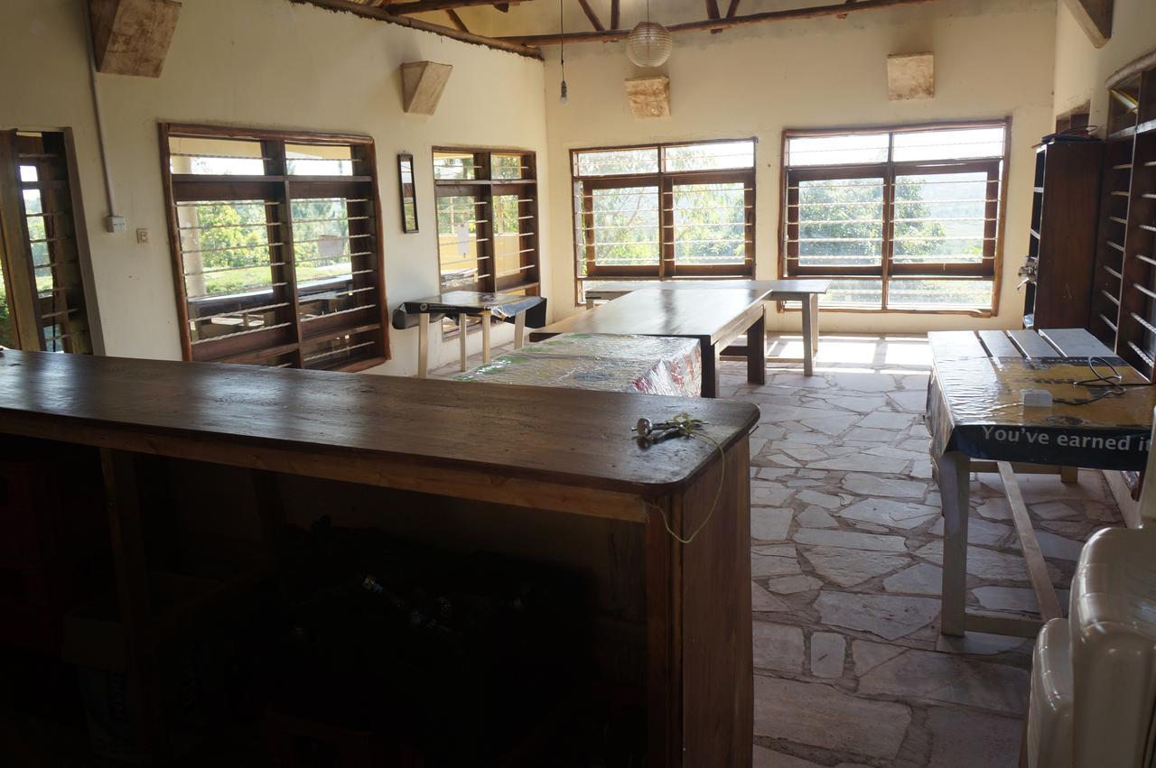 Masaka Backpackers, Tourists Cottage & Campsite Esterno foto