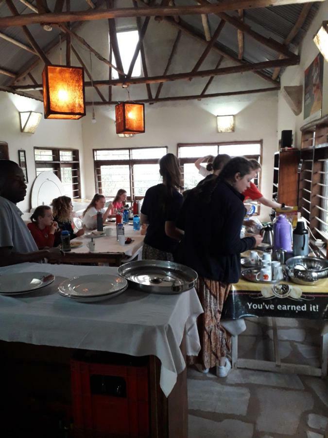 Masaka Backpackers, Tourists Cottage & Campsite Esterno foto